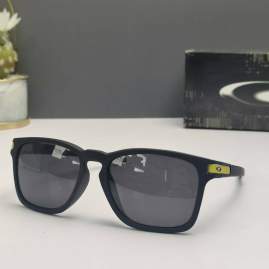 Picture of Oakley Sunglasses _SKUfw66124197fw